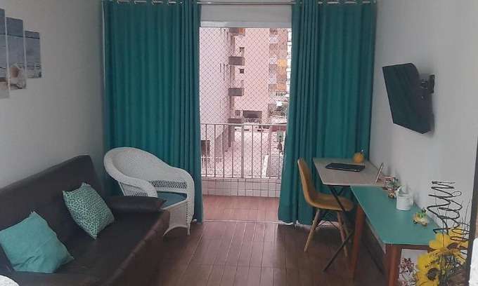 Guilhermina Apartment | Deixe seu carro na garagem e curta tudo a pé!