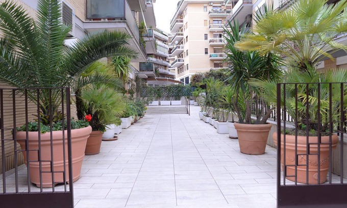 Tor di Quinto House | Delightful 7-bed apartment, fully equipped with washing machine