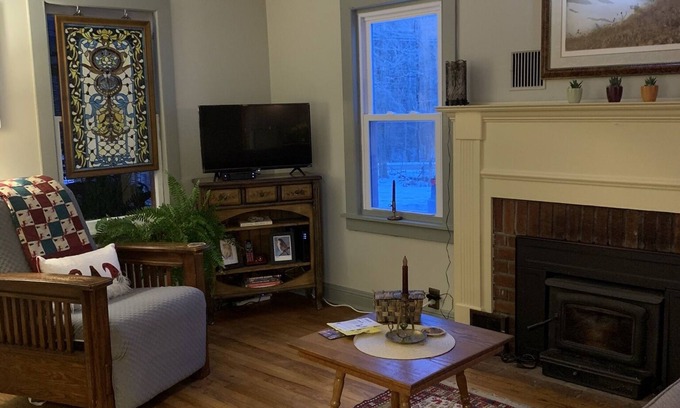 Glendale House | Deluxe cottage retreat!