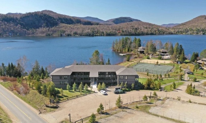 Lac Superieur Village Condo | Deluxe Suite-sur-Lac Superieur - Versant Nord