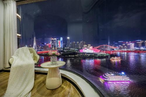 Yuzhong Apartment | Deptour Riverview aparment-ChaoTianMen