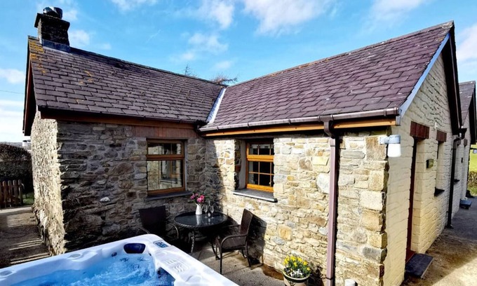 Felinfach House | Deri'r Cwm in the beautiful New Quay