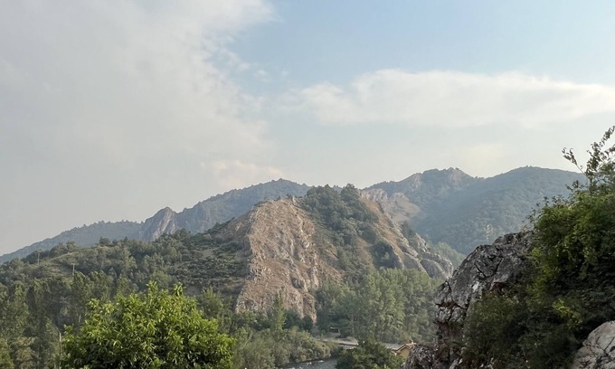 Cremenes Apartment | Description of the hotel