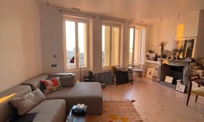 Saint-Lambert House | Design triplex with sea view, terrace, 2 bedrooms, near Notre-Dame de la Garde