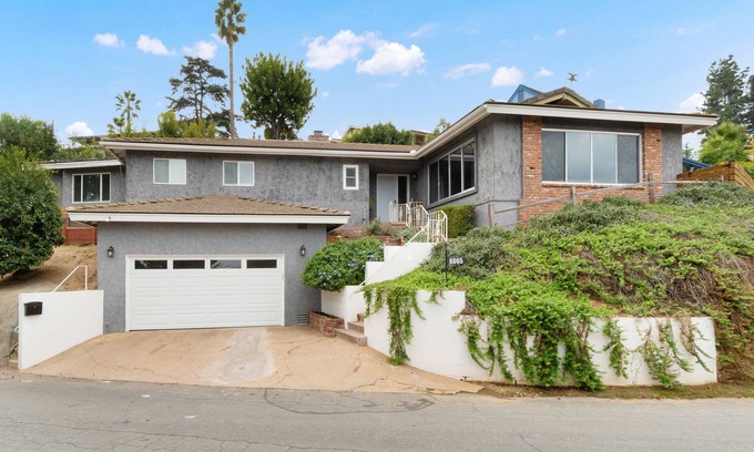 La Mesa House | Designer 4 BR La Mesa Home w/Yard and BBQ