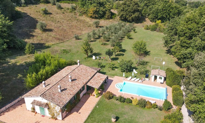 Collicello House | Detached house with private pool, ping pong/table football, soccer field