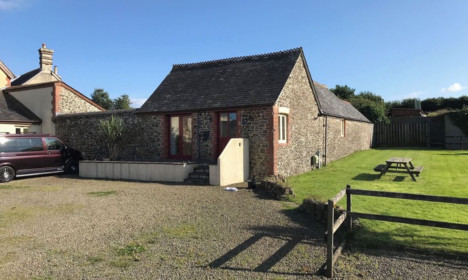 Hartland House | Detached stone Barn Conversion in a Peaceful AONB in North Devon