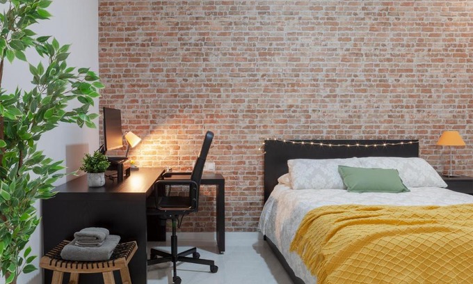 Mestalla Apartment | Digital Nomad Retreat 2 -Great Location Near Metro