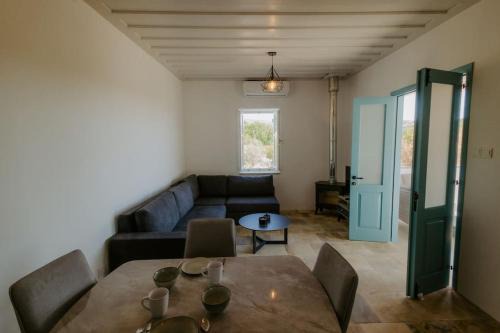 Vasa Koilaniou Apartment | Dipaton House in Vasa 2