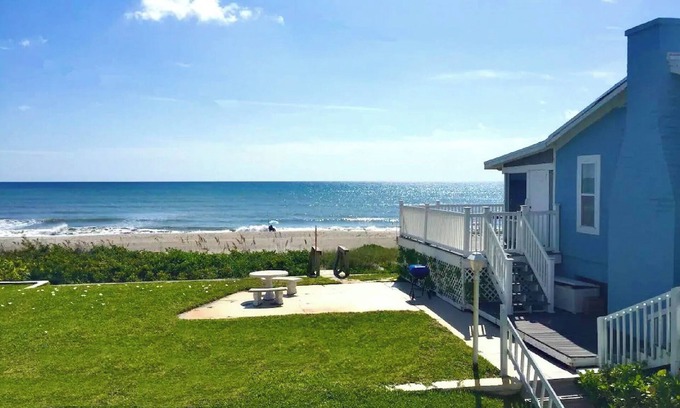 Interchange Square House | Direct Oceanfront with Secluded privacy