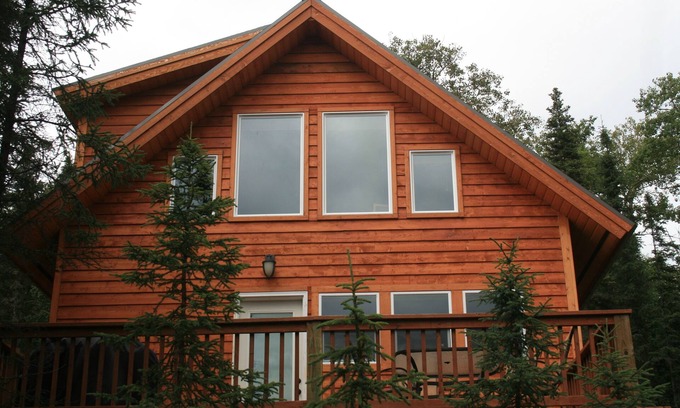 Funny River Cabin | DISCOUNT for monthly rentals Sept.-May! Great fishing nearby Borders Refuge!