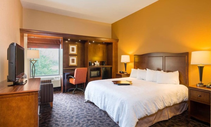 Danville Hotel | Discover Pet Friendly Room By Hess Rec Area With Pool And Parking