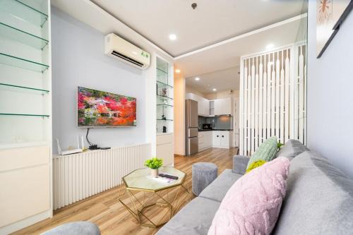 Phuong 8 Apartment | District 3 Modern Nest 2 bedroom