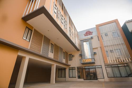 Minglanilla Hotel | DLT Suites Cebu powered by Cocotel