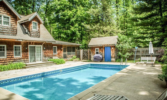 Harbert House | Dog-friendly home w/private heated pool, free WiFi, gas grill, & washer/dryer