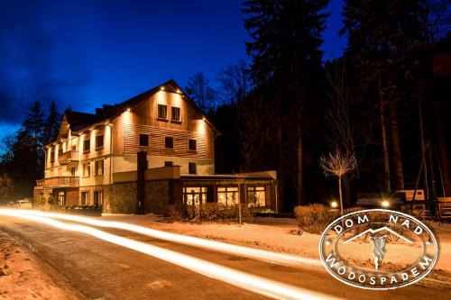 Miedzygorze Bed & Breakfast | Dom Nad Wodospadem
