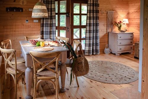 Bialogora House | Dom wakacyjny w kratkę & spa