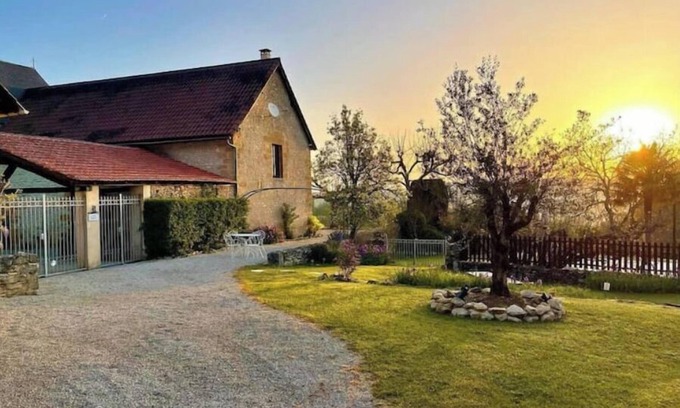 Sergeac House | Domaine 3 gites,9 rooms, 18 people,games room,private heated pool Sarlat/Lascaux