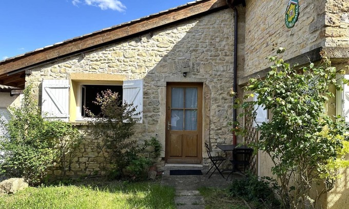 Les Echets House | Domaine Albert - Pommiers