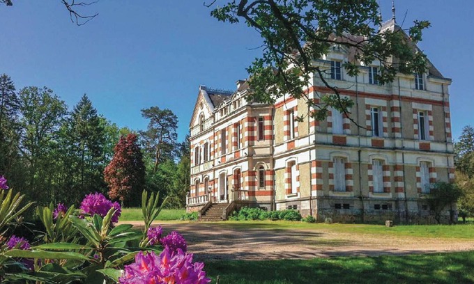 Souvigne-sur-Sarthe Other | Domaine de la Haute-Porte with swimming pool, Anjou, Sarthe, Sablé, Solèsmes 11 CH.