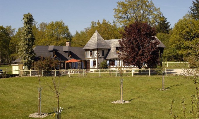 Le Mesnil-Durand Bed & Breakfast | Domaine de La Mésange