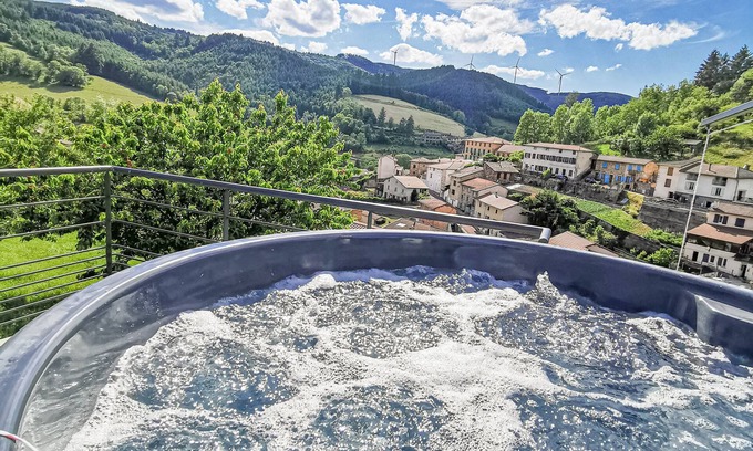 Valsonne House | Domaine de la Rue de la Tour SAS