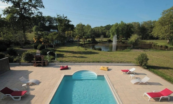Saint-Laurent-de-Gosse Villa | Domaine du Haou - Large gîte in the heart of a bucolic estate