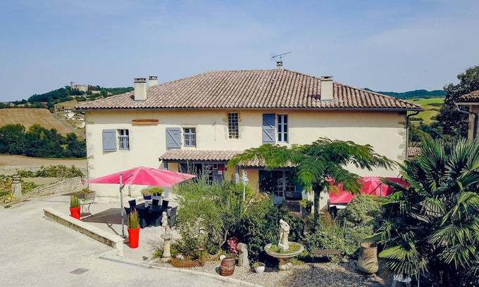 Auch RV Rental | Domaine le Castagné