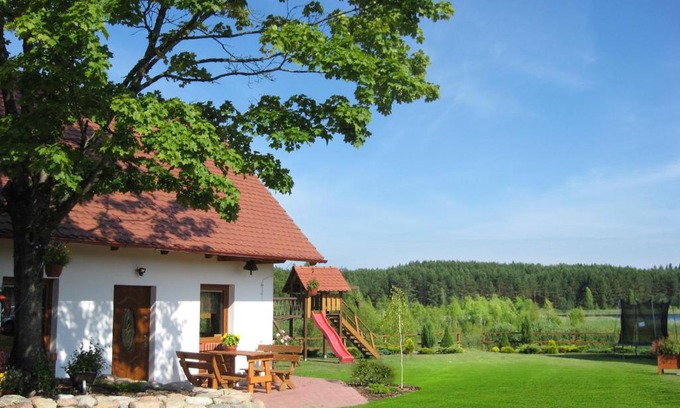 Lipusz House | Domek Czerwony Kapturek