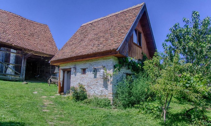 Cloasterf House | Dominic Boutique - Gardener's Cottage