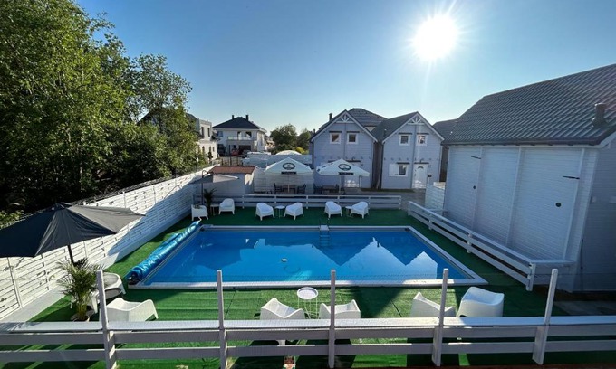 Ustronie Morskie Cabin | Domki letniskowe Layla