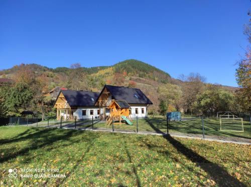Ochotnica Dolna House | Domki Pod Brzyzkiem