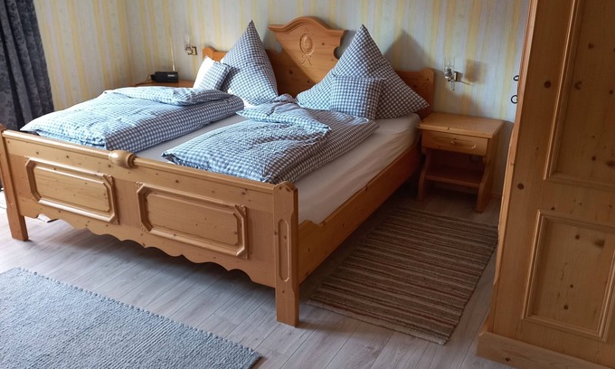 Altusried Bed & Breakfast | DOPPELZIMMER in FRAUENZELL Cyclists and bikers welcome