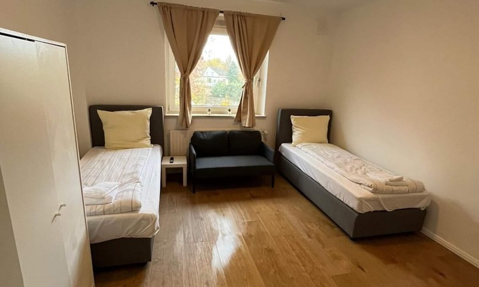 Neumuenster House | Dorfstraße 22 W1 - 3 bedrooms with parking space