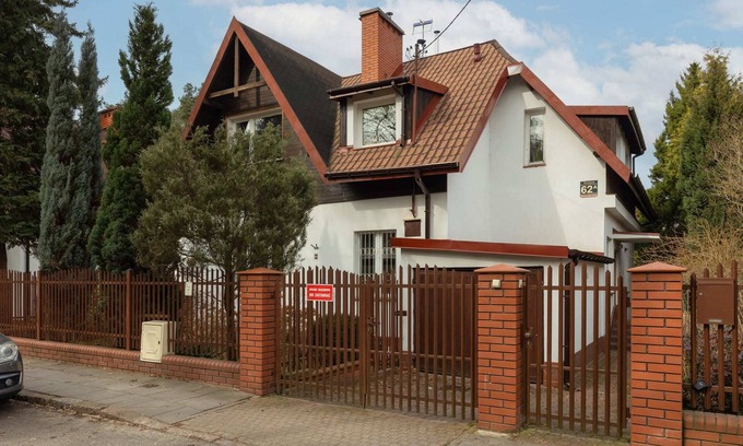 Bemowo House | Dostępna 62A | House | Parking