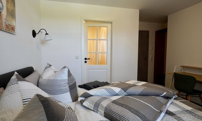 Eibau Apartment | Double room Bieleboh/Czorneboh - Lerchenberghof Eibau