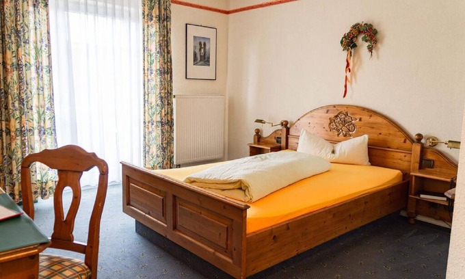 Obersasbach Apartment | Double room country house