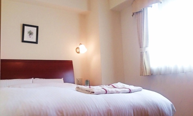 Asato Hotel | Double room Smoking 18m2 140cm bed | Okinawa/Naha Okinawa