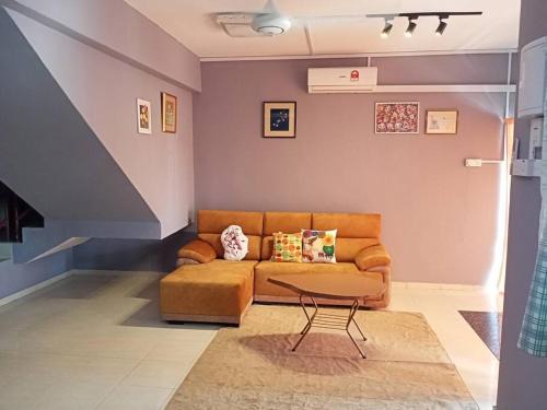 Sungai Baru Tengah House | double storey cosy homestay pengkalan balak fully aircon