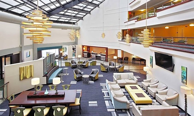 North Chesterfield Hotel | Doubletree by Hilton Richmond-Midlothian