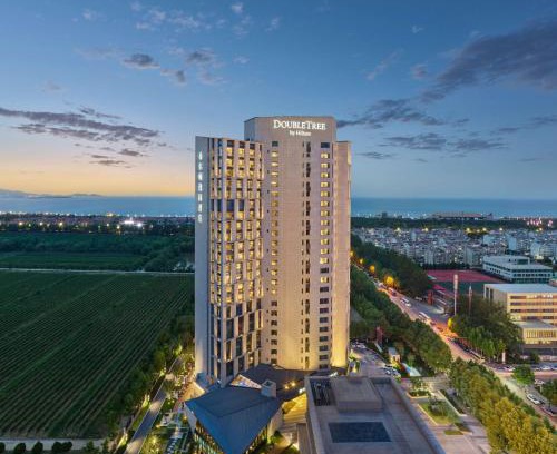 Fushan Hotel | Doubletree By Hilton Yantai Golden Coast Hotel & Suites