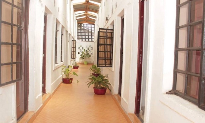 Bondo Hotel | Dover Hotel Bondo