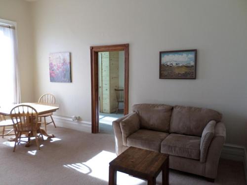 Del Norte Apartment | Downtown Apartment Del Norte Colorado Apartment B