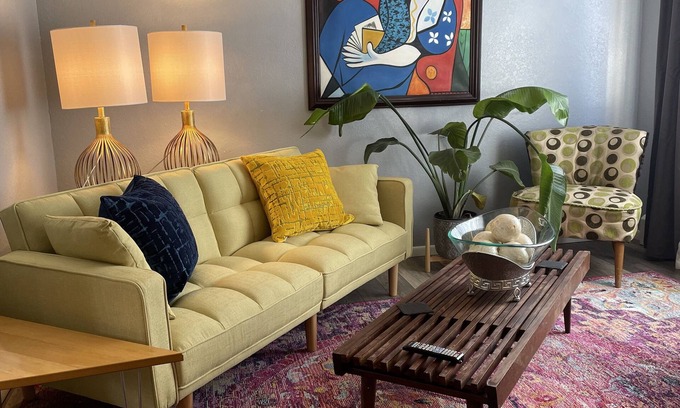 Downtown Anchorage House | Downtown/Corporate/Individuals