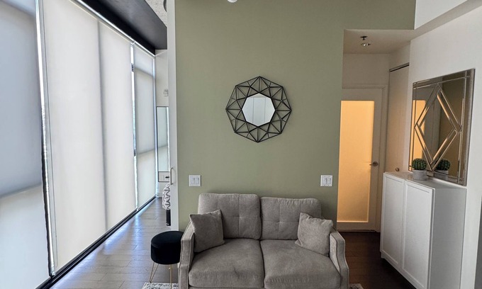 Downtown Winnipeg Condo | Downtown Glasshouse Condo - 1 BR/1 Bath