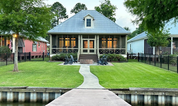 Ventress House | Drake on the Lake - False River LA