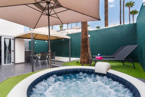 Maspalomas Ski Chalet | Dreams Home