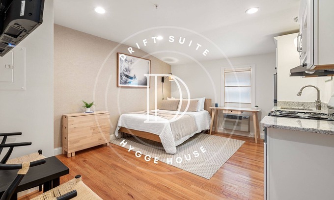 Newburyport Apartment | Drift Suite at The Hygge House
