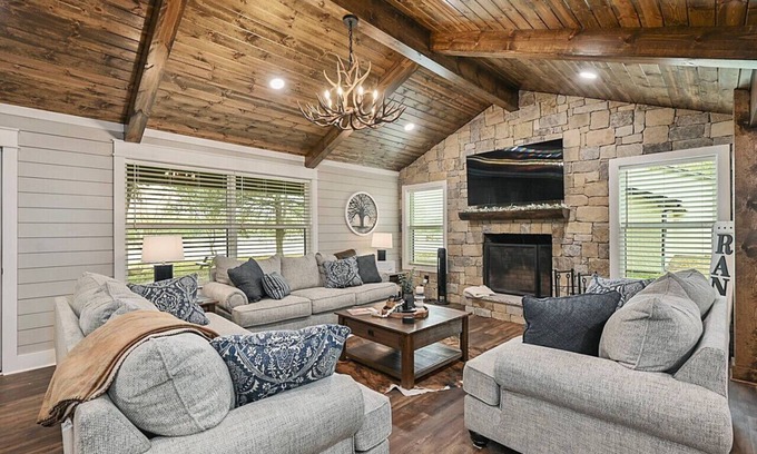 Bryan House | Dry Creek Ranch ~ Aggieland Vacation Rentals