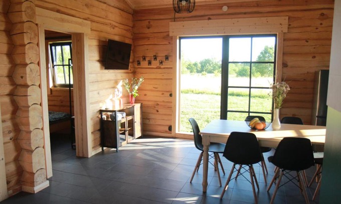 Dundaga House | Dundaga Axe & Archery guesthouse